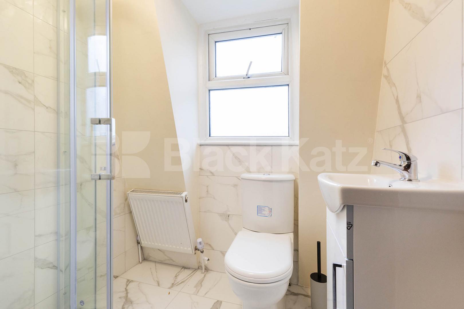 Newly refurbished 4 bed property located near Shoreditch Park Hoxton Street, Hoxton